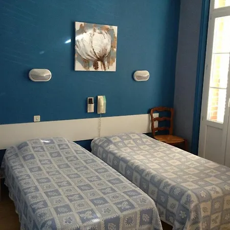 Le Parisien Hotel